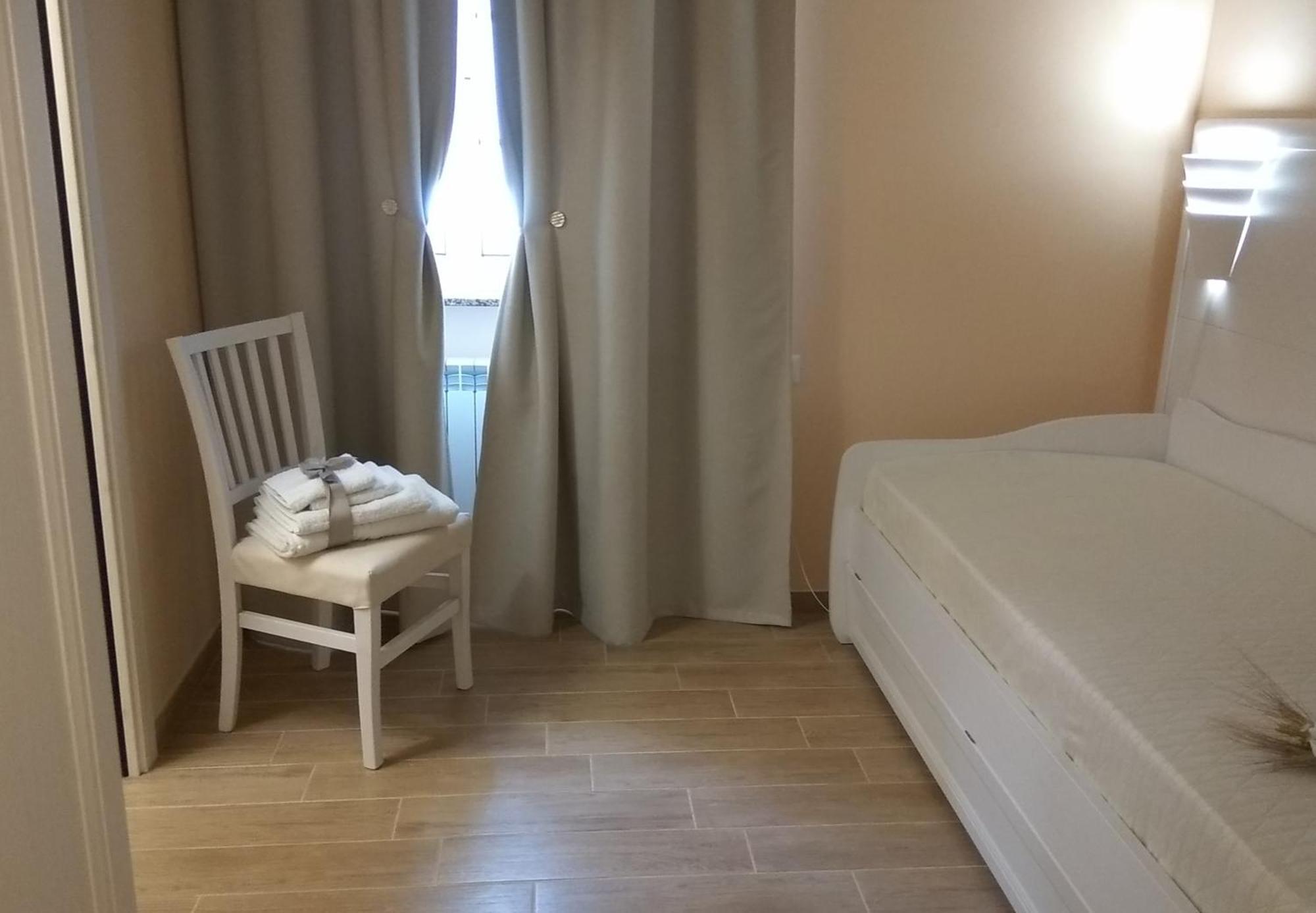 Bed and Breakfast Le Camelie Marina di Ginosa Номер фото