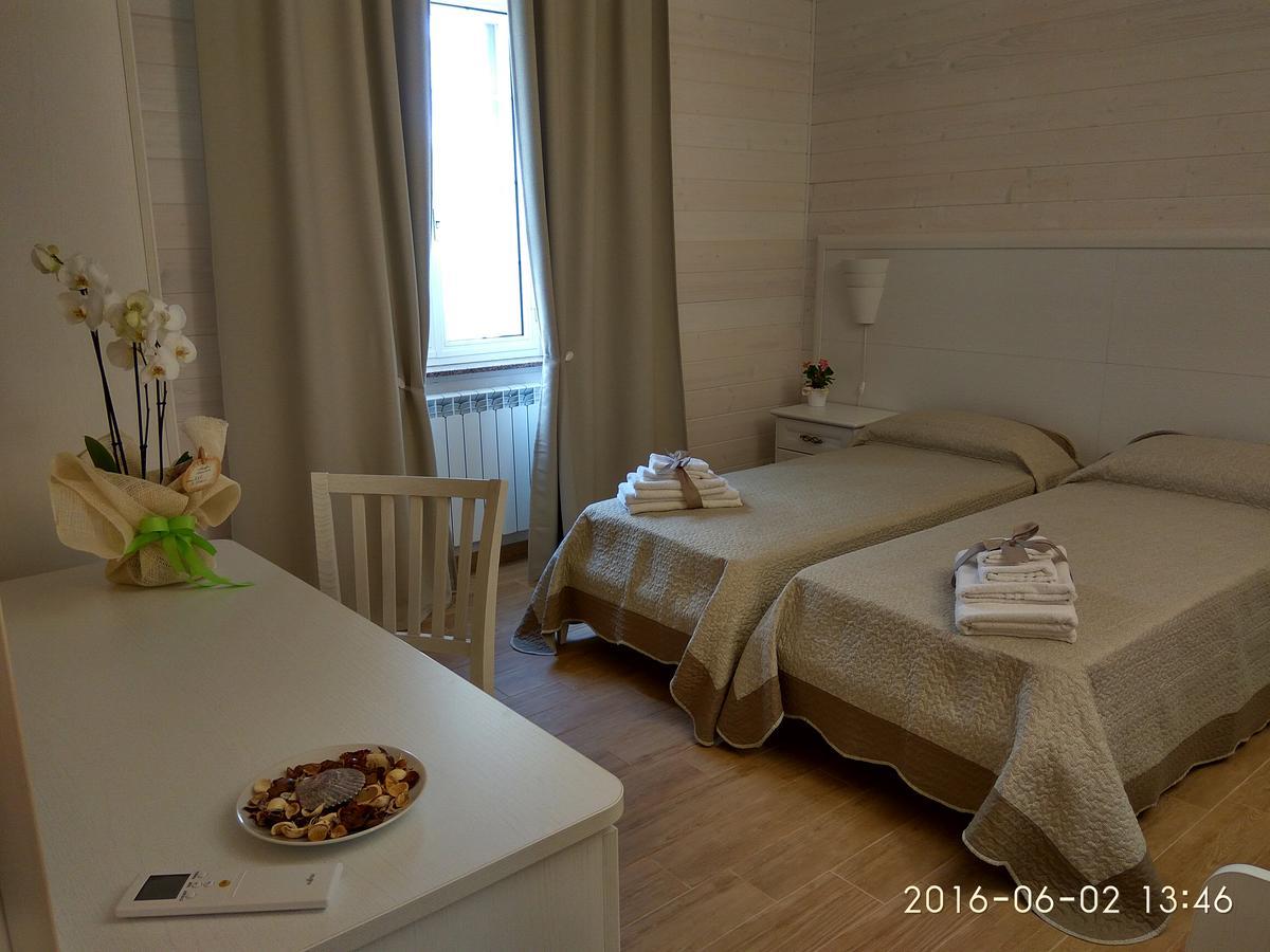 Bed and Breakfast Le Camelie Marina di Ginosa Екстер'єр фото