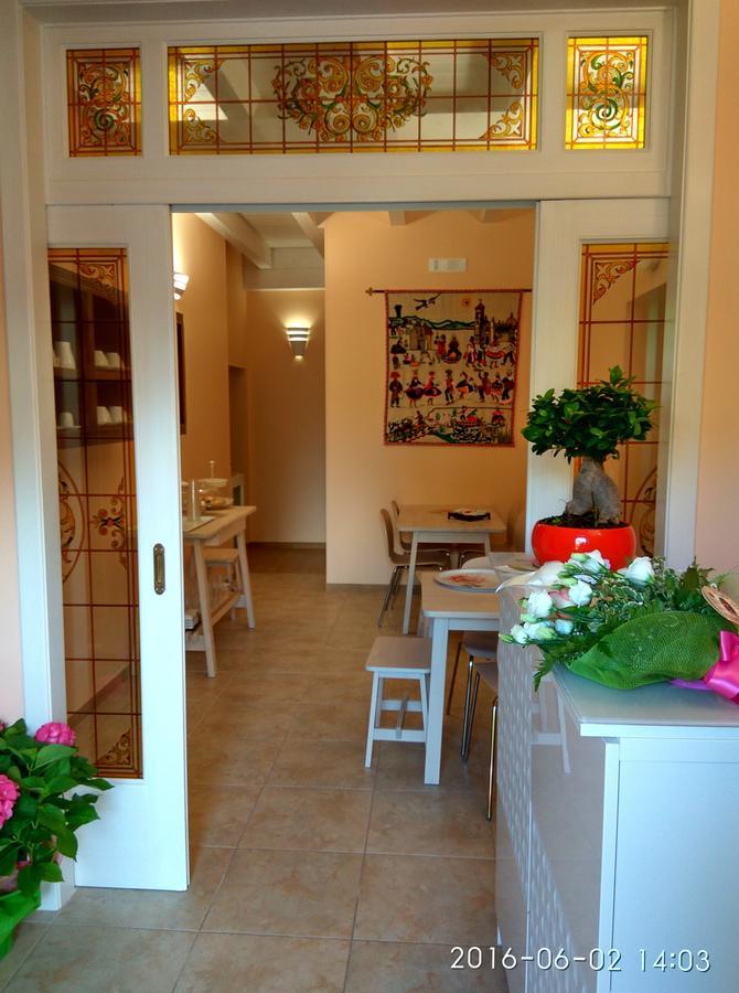 Bed and Breakfast Le Camelie Marina di Ginosa Екстер'єр фото